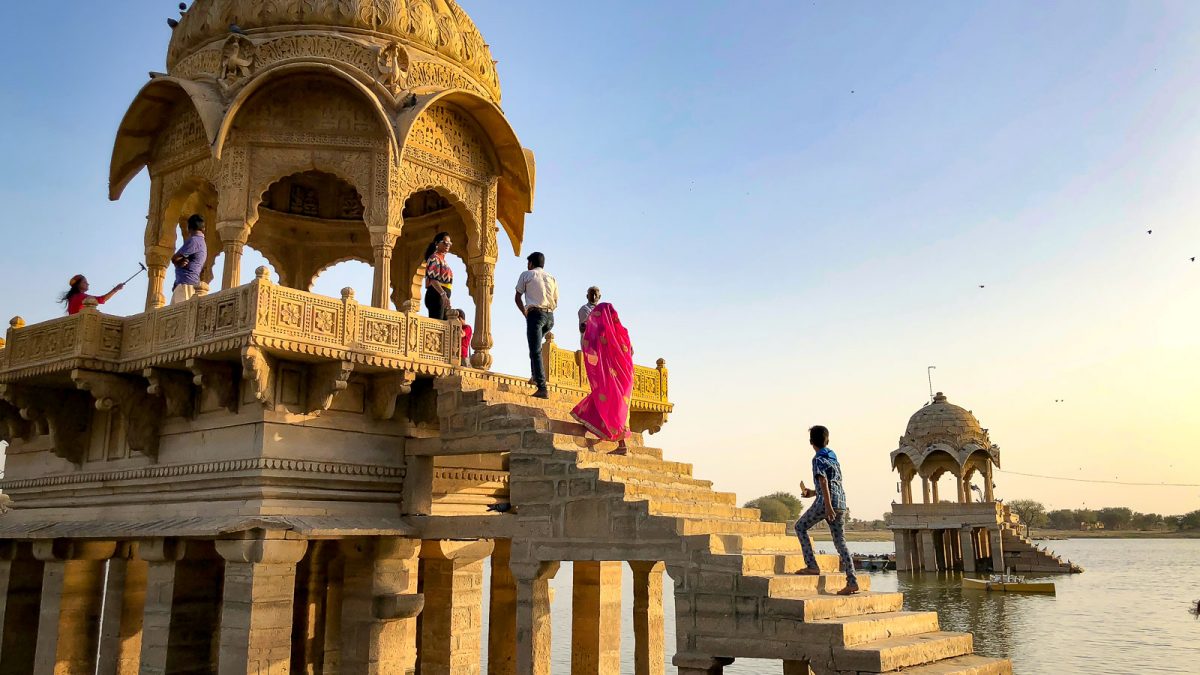 Explore Rajasthan on a Shoestring Budget