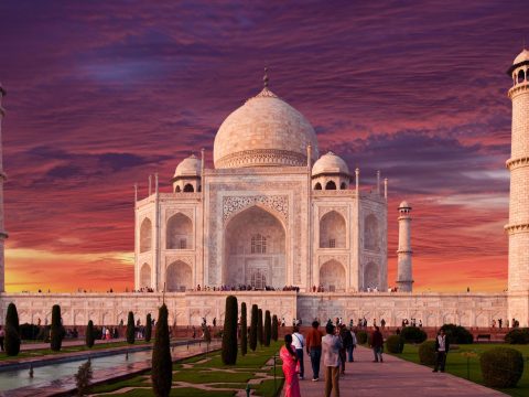 Book Taj Mahal Tours with Us in a Single Click