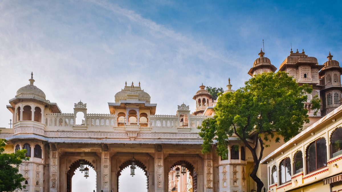 Explore the Rich Heritage of Rajasthan with Rajasthan Packages from Delhi