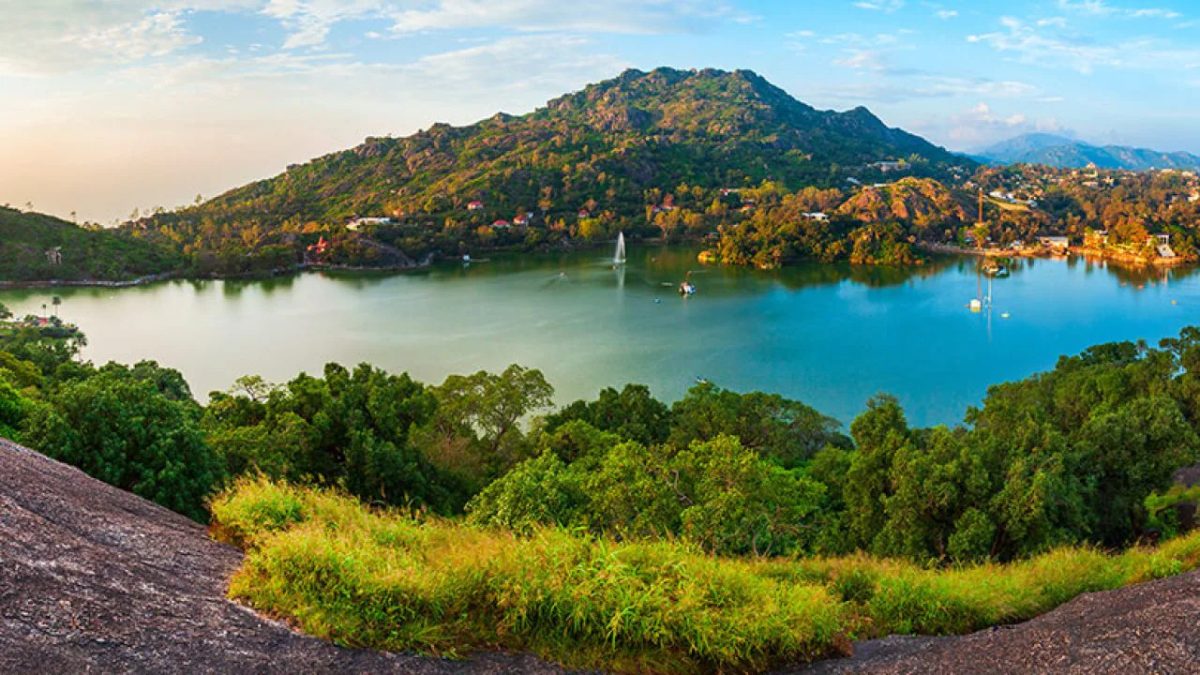 Immerse Yourself in the Colors of the Summer Festival in Mount Abu