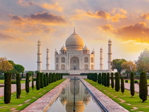 Discover the Timeless Beauty of the Taj Mahal with Exclusive Tour Packages