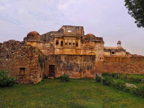 Explore the Regal Charm of Rajasthan with Jaipur Jodhpur Udaipur Tour Package 05 Nights / 06 Days