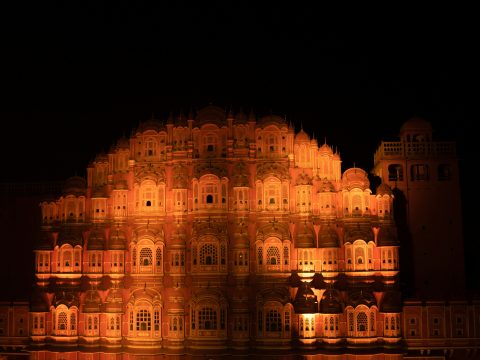 Feel the Festive Spirit of Diwali Amidst Jaipur’s Grandeur