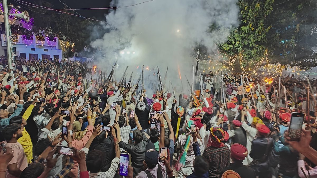 Celebrate Colors with Rajasthan Holi Festival Tours