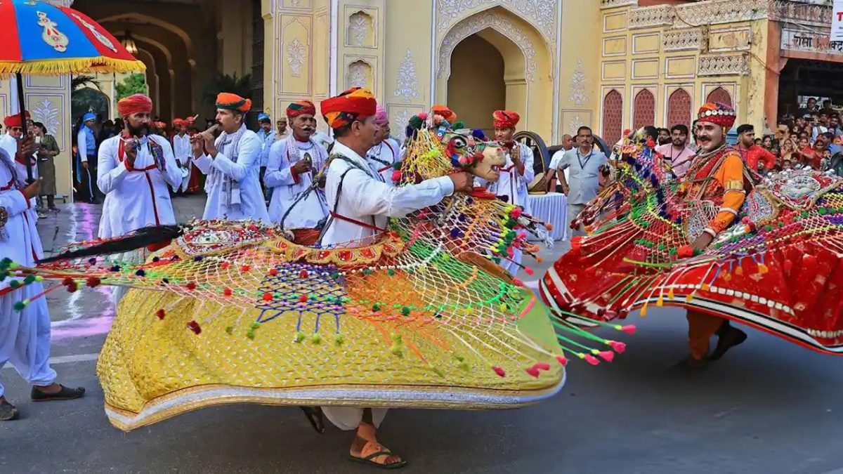Experience the Grand Teej Festival in Jaipur: A Royal Celebration with Go Rajasthan Travel