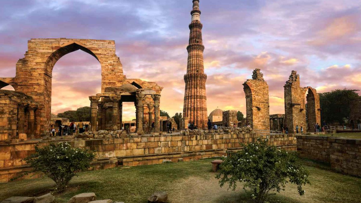 Golden Triangle Tour: A Journey through India’s Royal Heritage